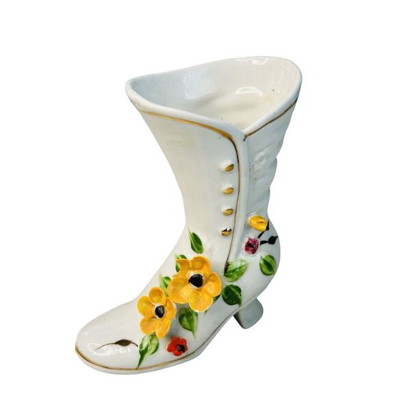Vintage Porcelain Victorian Boot Shoe Vase White 3D Yellow Flowers Gold Accents - Picture 4 of 10